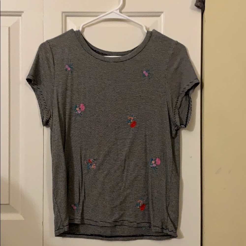 american eagle t shirt